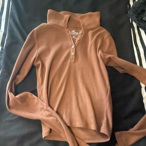 Womans Hollister top